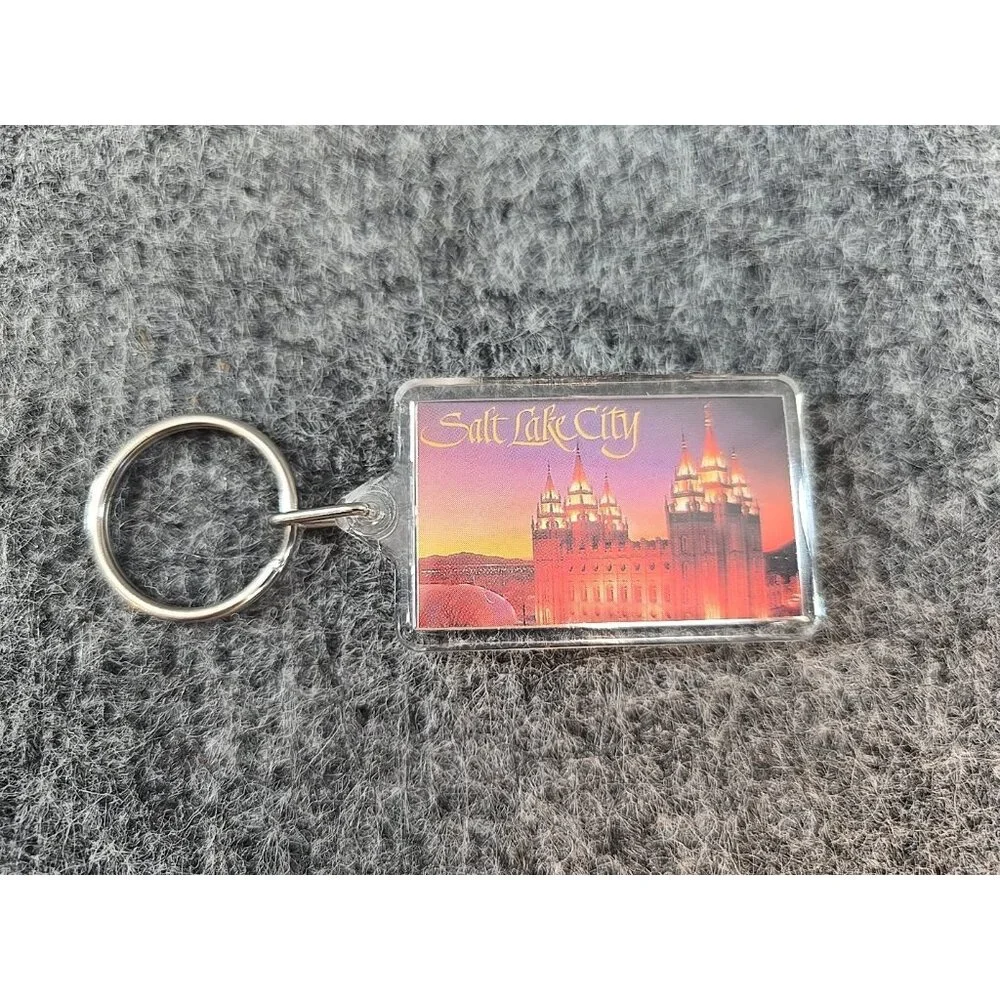 Vtg Keychain Salt Lake City Acrylic Sealed Plastic